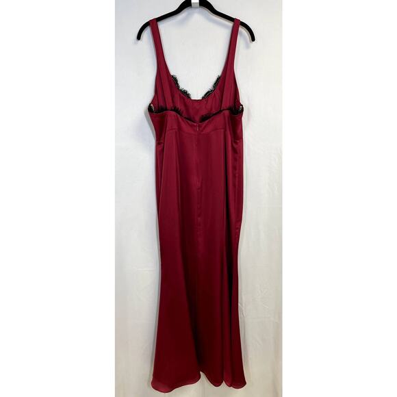 FAME AND PARTNERS Ara Satin Mermaid Gown Dress Lace Trim Burgundy Size 14 - Picture 4 of 10